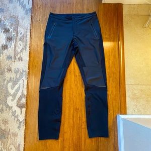 Luxury Lululemon Chill Stop Joggers - Size 32